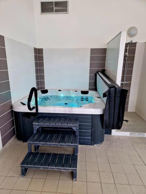Charmante Petite Maison Pour 4 Personnes Cdc Fr90C10G Dolus d'Oléron Zewnętrze zdjęcie